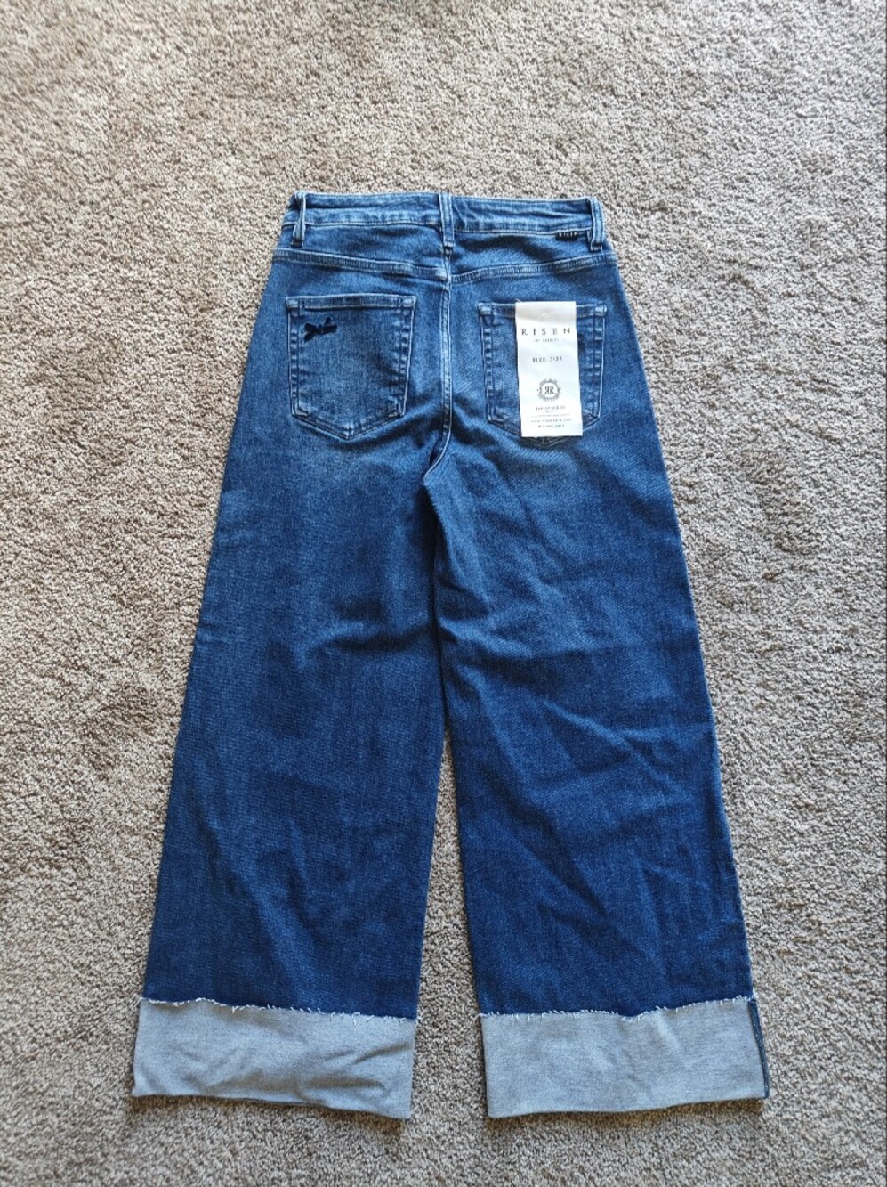 NWT Risen Bow Detail Flare Cuffed Distressed Bottom Blue Jeans Size 7 | 28 - Picture 3 of 5